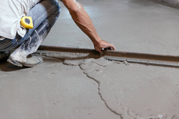 Best Concrete Pool Decks in Tremont, IL